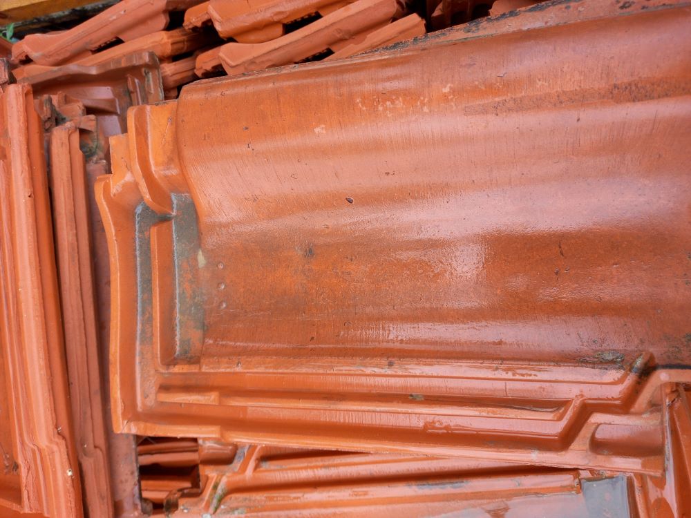 Tuile plate Bish Seltz